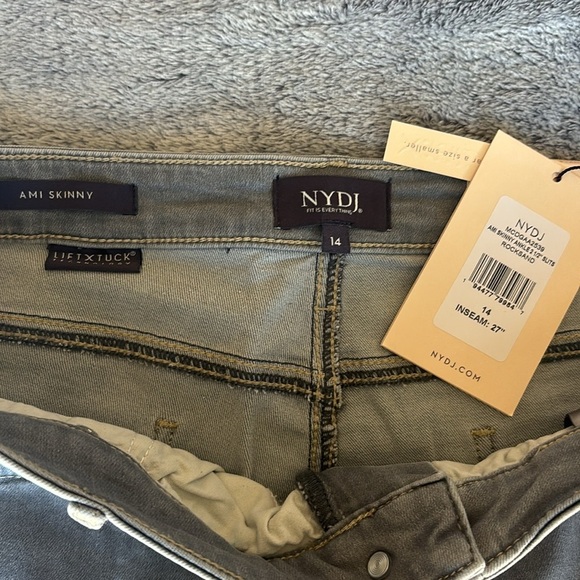 NYDJ Ami Side Slit Ankle Skinny Jeans in Rocksand Size 14 NWT - Picture 3 of 8